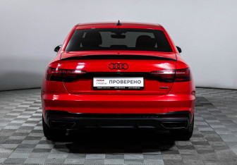 Подержанный автомобиль Audi A4 Sedan 2020 года (6 фото)