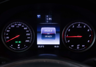 Подержанный автомобиль Mercedes-Benz GLC Coupe 2019 года (12 фото)