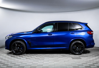 Подержанный автомобиль BMW X5 M 2021 года (8 фото)