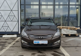 Подержанный автомобиль Hyundai Solaris Sedan 2016 года (2 фото)