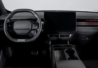 Подержанный автомобиль Jetour Dashing 2023 года (12 фото)