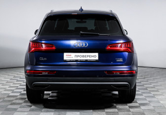 Подержанный автомобиль Audi Q5 2017 года (6 фото)