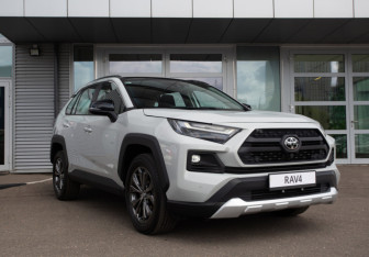 Новый Toyota RAV4 2025 (3 фото)