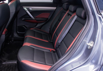 Подержанный автомобиль Geely Coolray 2021 года (11 фото)