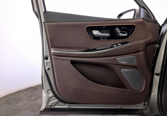 Подержанный автомобиль Exeed VX 2023 года (19 фото)