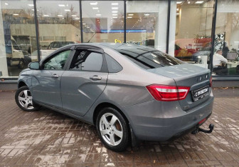 Подержанный автомобиль LADA (ВАЗ) Vesta Sedan 2018 года (6 фото)