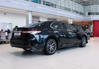 Новый Toyota Camry Sedan 2025 (5 фото)