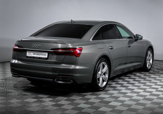 Подержанный автомобиль Audi A6 Sedan 2021 года (5 фото)