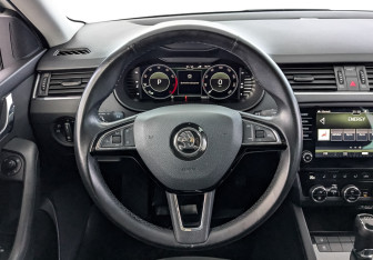 Подержанный автомобиль Skoda Octavia Liftback 2019 года (22 фото)