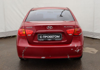 Подержанный автомобиль Hyundai Elantra Sedan 2007 года (5 фото)