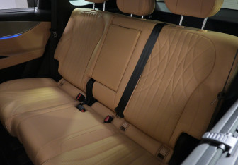 Подержанный автомобиль Jaecoo J8 2024 года (12 фото)