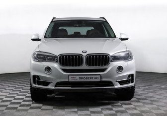 Подержанный автомобиль BMW X5 2016 года (2 фото)