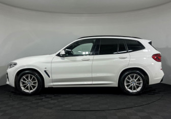 Подержанный автомобиль BMW X3 2021 года (5 фото)