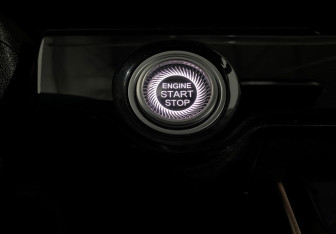 Подержанный автомобиль Omoda C5 2023 года (15 фото)