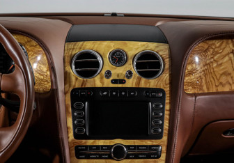 Подержанный автомобиль Bentley Continental Flying Spur 2005 года (13 фото)