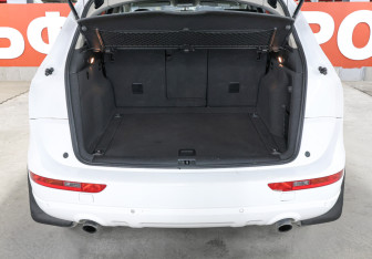 Подержанный автомобиль Audi Q5 2012 года (10 фото)