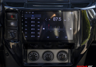 Подержанный автомобиль Nissan Patrol 2005 года (13 фото)