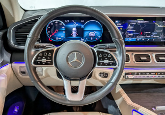 Подержанный автомобиль Mercedes-Benz GLE 2019 года (23 фото)