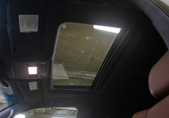 Подержанный автомобиль Lexus LX 2018 года (21 фото)