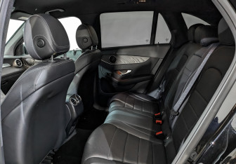 Подержанный автомобиль Mercedes-Benz GLC Coupe 2020 года (18 фото)