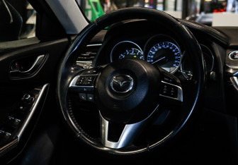 Подержанный автомобиль Mazda 6 Sedan 2016 года (19 фото)