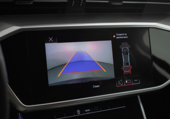 Подержанный автомобиль Audi A6 Sedan 2021 года (15 фото)