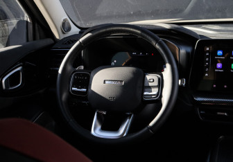 Подержанный автомобиль Haval H3 2024 года (14 фото)