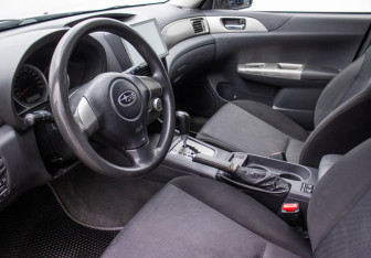Подержанный автомобиль Subaru Impreza Hatchback 2008 года (10 фото)