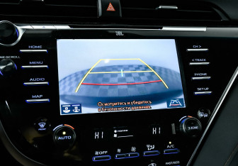 Подержанный автомобиль Toyota Camry Sedan 2021 года (9 фото)