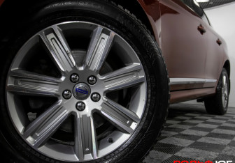 Подержанный автомобиль Volvo XC60 2017 года (19 фото)