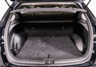 Подержанный автомобиль Hyundai Creta 2017 года (12 фото)