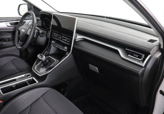 Подержанный автомобиль Haval M6 2024 года (10 фото)