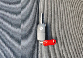 Подержанный автомобиль Volkswagen Touran 2008 года (13 фото)