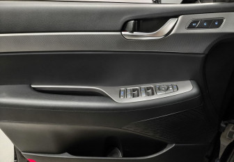 Подержанный автомобиль Hyundai Palisade 2021 года (14 фото)