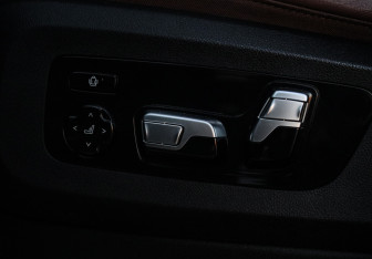 Подержанный автомобиль BMW X7 2019 года (18 фото)