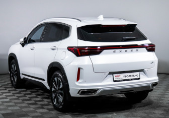 Подержанный автомобиль Exeed LX 2024 года (7 фото)