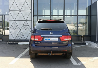 Подержанный автомобиль SsangYong Kyron 2011 года (6 фото)