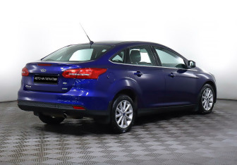 Подержанный автомобиль Ford Focus Sedan 2016 года (5 фото)