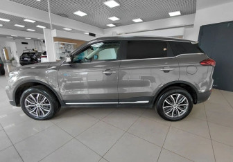 Подержанный автомобиль Geely Atlas Pro 2023 года (8 фото)