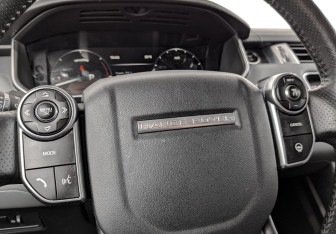 Подержанный автомобиль Land Rover Range Rover Sport 2015 года (25 фото)