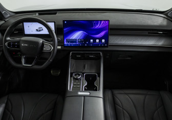 Подержанный автомобиль Chery Tiggo 9 2024 года (13 фото)