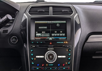 Подержанный автомобиль Ford Explorer 2016 года (17 фото)