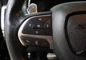 Подержанный автомобиль Jeep Grand Cherokee 2013 года (16 фото)