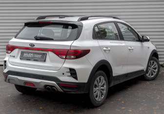 Подержанный автомобиль Kia Rio Hatchback 2021 года (5 фото)