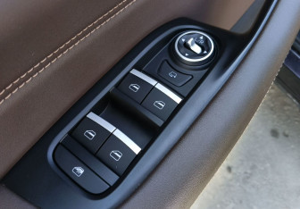 Подержанный автомобиль Chery Tiggo 8 Pro 2023 года (19 фото)