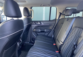 Подержанный автомобиль Tank 300 2023 года (10 фото)