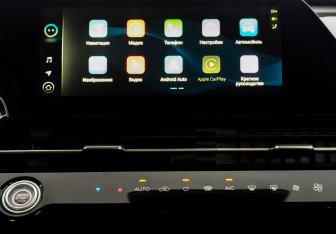 Подержанный автомобиль Omoda C5 2022 года (15 фото)