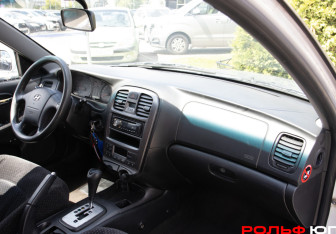 Подержанный автомобиль Hyundai Sonata 2008 года (7 фото)