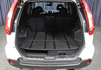 Подержанный автомобиль Nissan X-Trail 2014 года (10 фото)