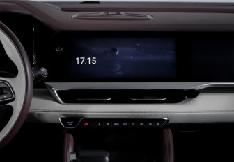 Подержанный автомобиль Geely Monjaro 2023 года (12 фото)